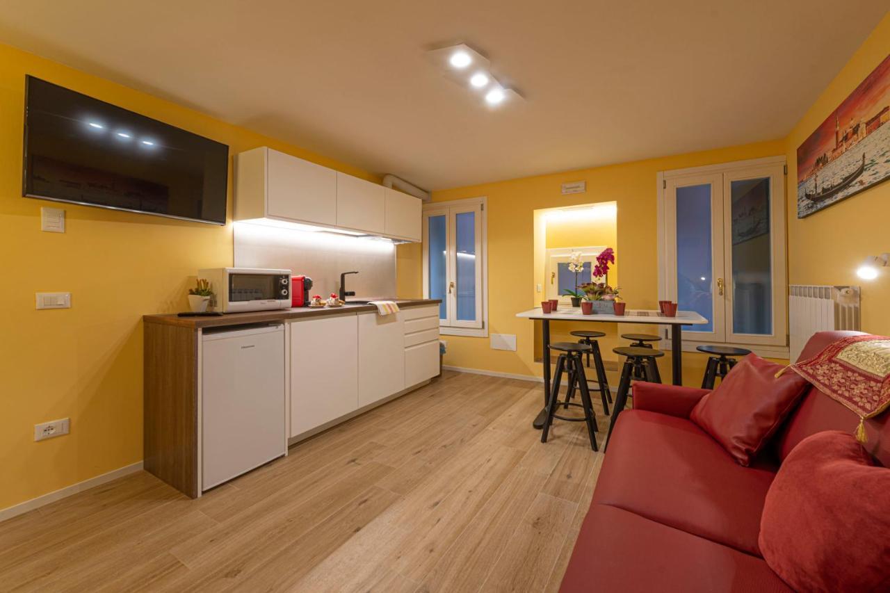 Nina Venice Apartment Екстер'єр фото
